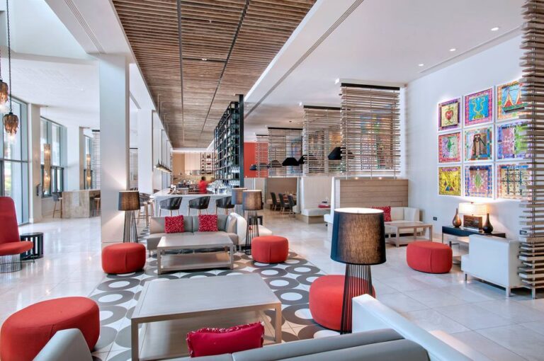 352511928 2604043619751421 6713390376525992219 n 768x510