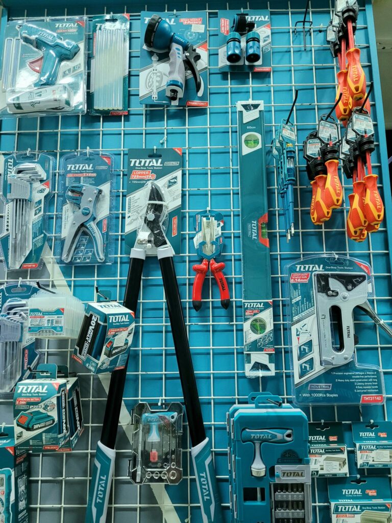 Ferreteria Argentina Rawson 768x1024