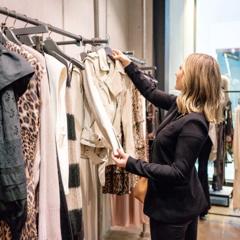 384300689 2589097877914977 6679930461135299954 n 768x768