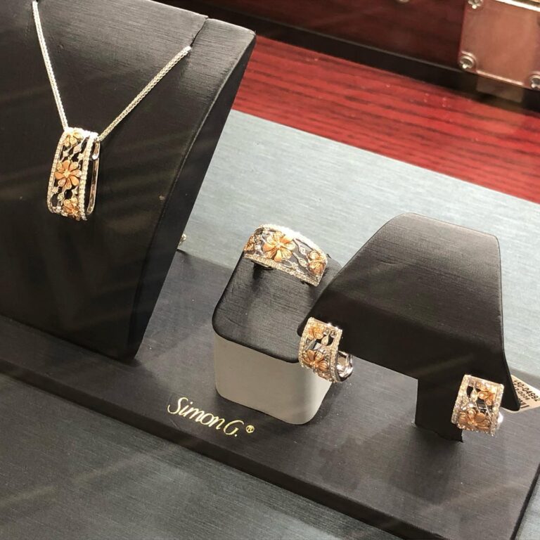 Family Co. Jewelers 768x768